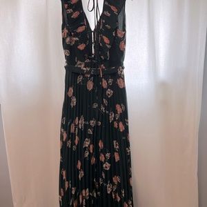 Lulus long dress